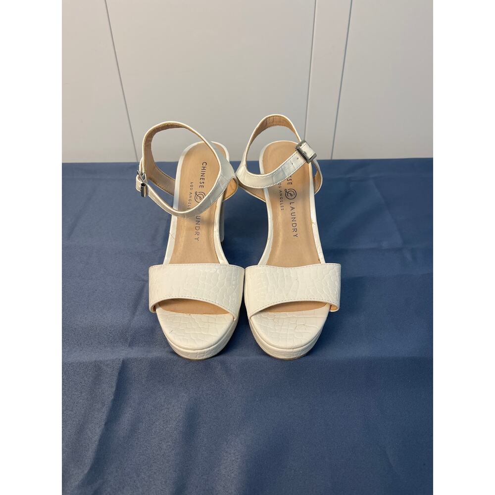 Chinese Laundry LA Open Toe Platform Croc Embossed Pumps Color Cream Size 8/38.5